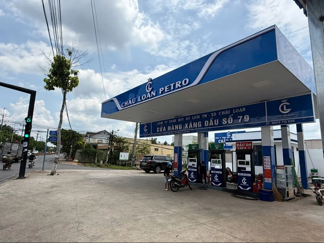 Đổ xăng E10 có hỏng xe không? Những cách phòng tránh rủi ro đơn giản nhất